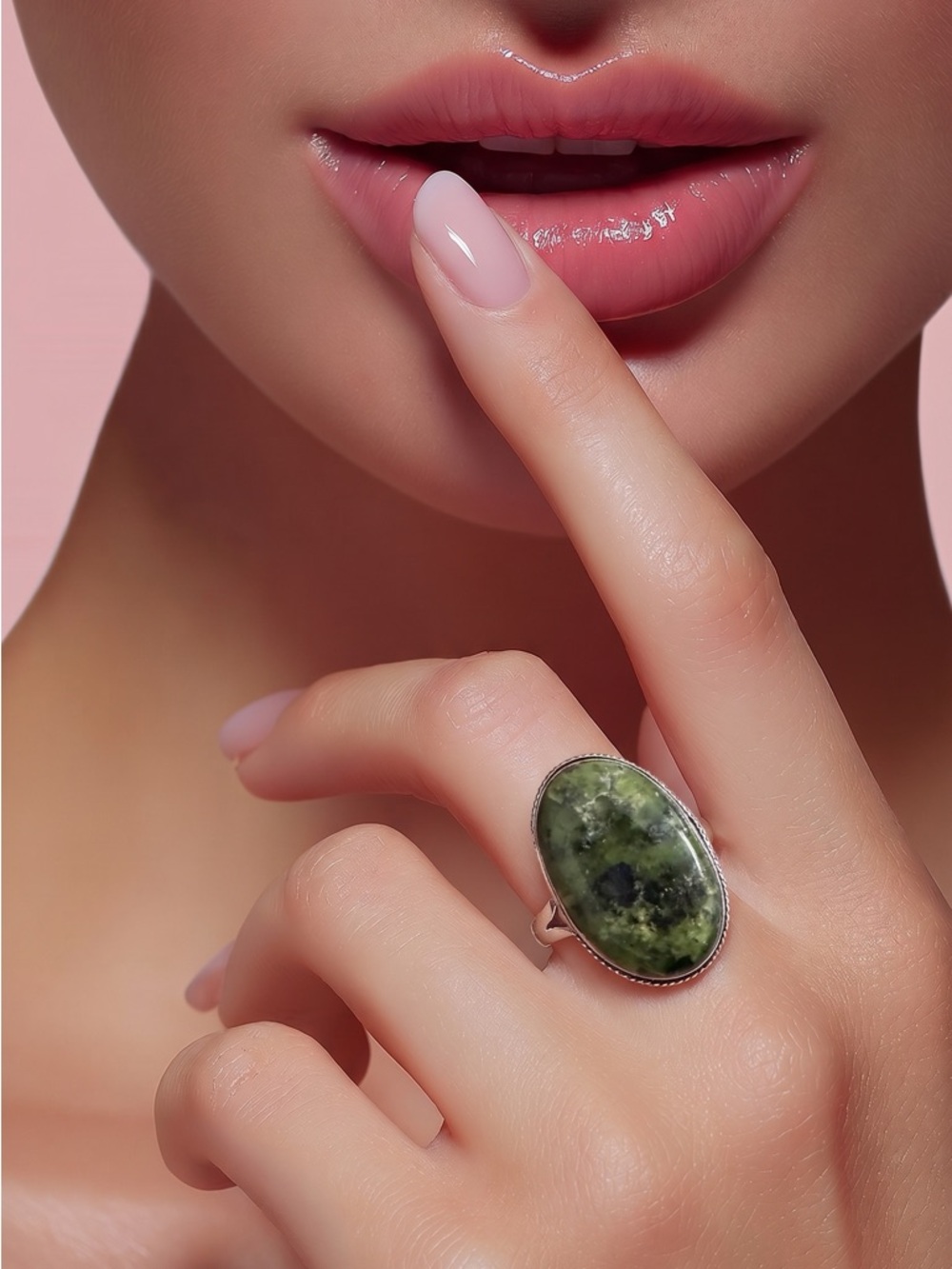 Natural serpentine gemstone, oval, silver plated, overlay stamp 925 ring size 6